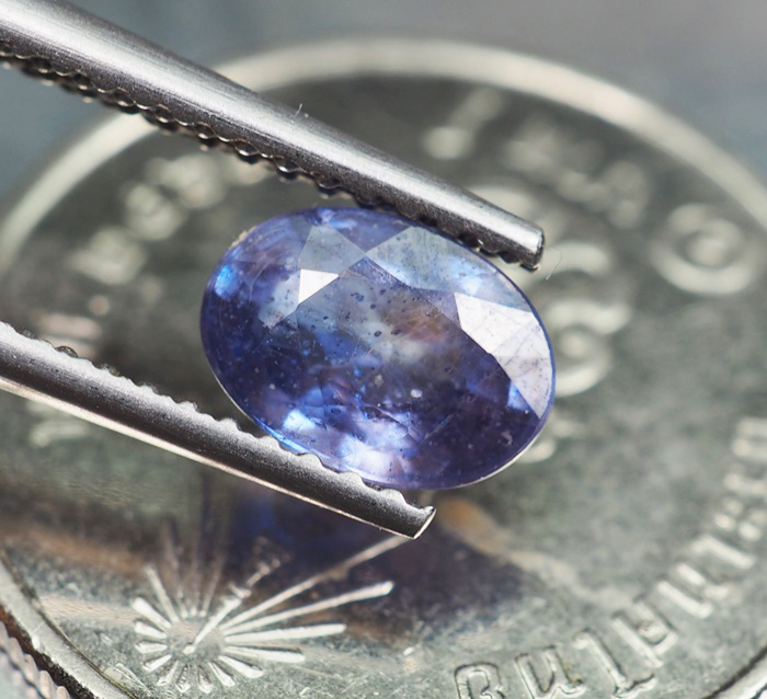 พลอยไพลิน (Blue Sapphire) 1.10 กะรัต