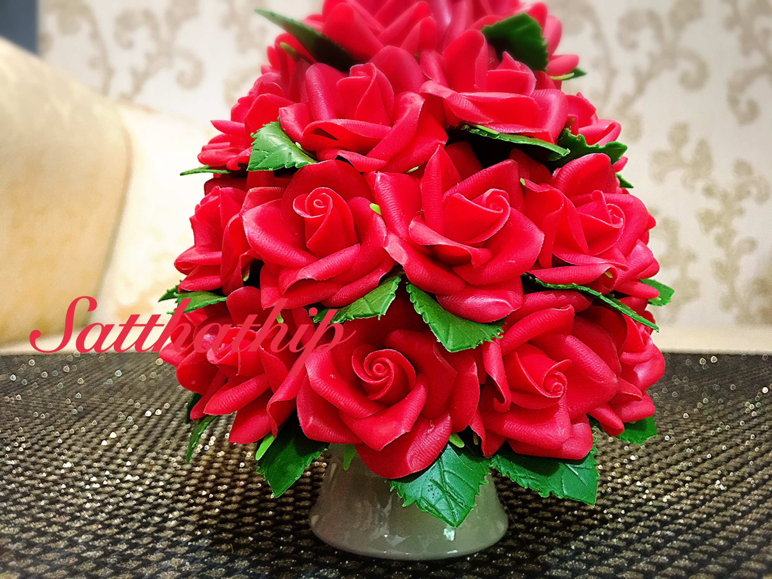 พานพุ่มดอกกุหลาบ ประดิษฐ์จากดิน [4 นิ้ว 1,200 บาท/คู่]