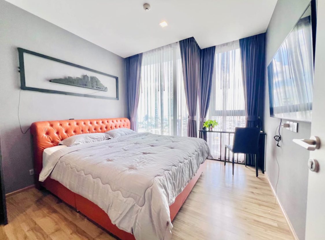 The Line Jatujak-Mochit