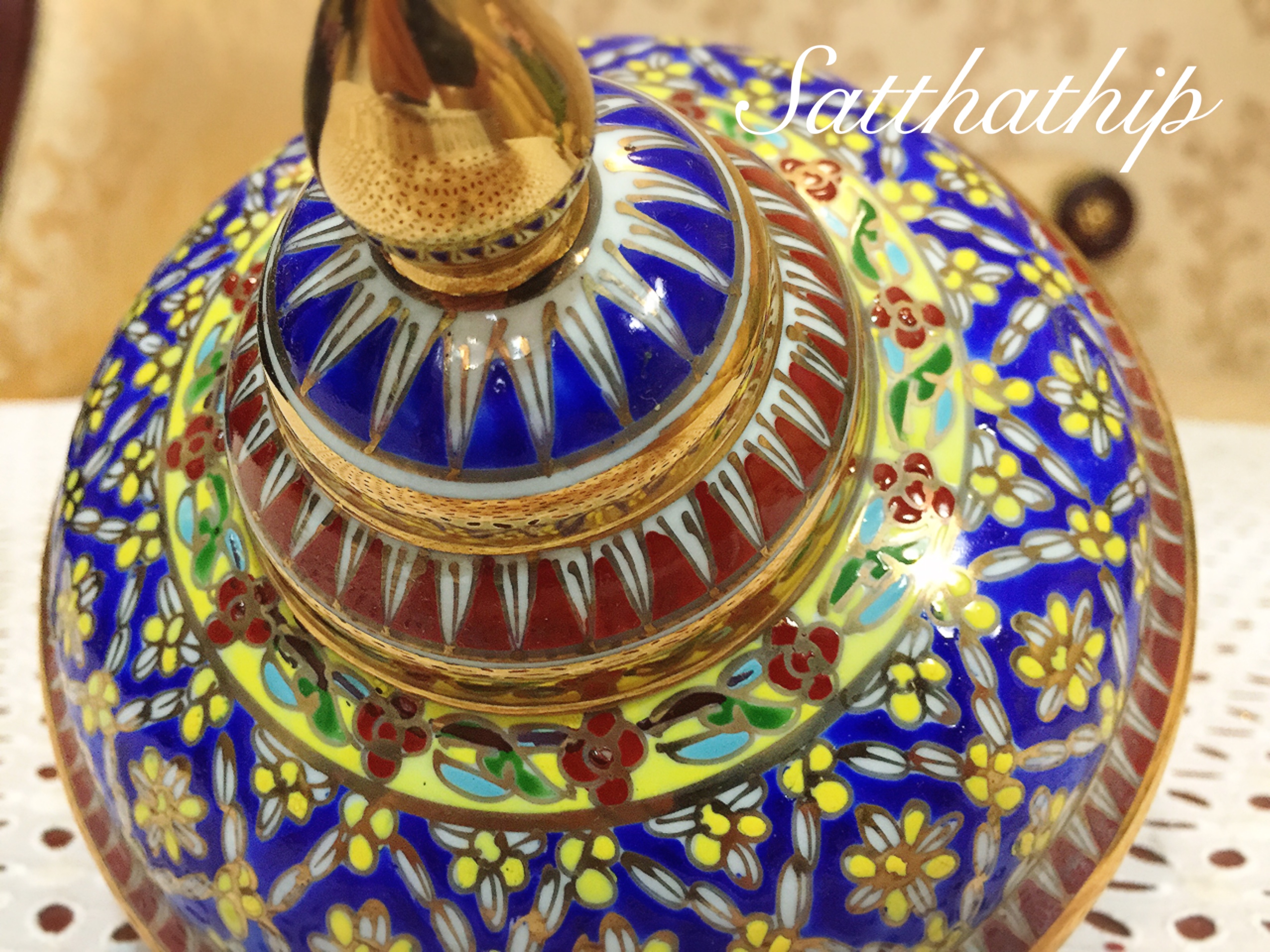 โกศอัฐิ เบญจรงค์ - โถ เบญจรงค์ - โถบรรจุอัฐิ