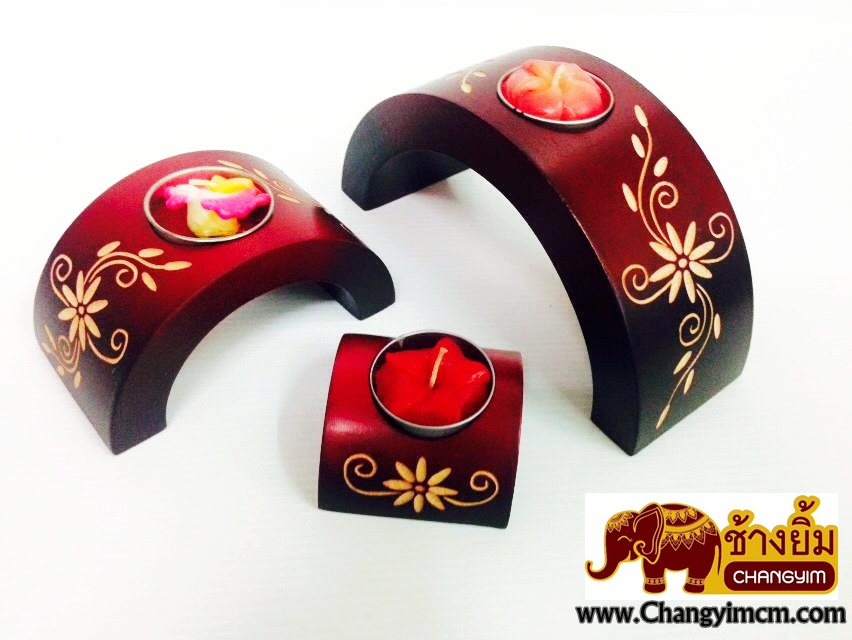 ชุดเชิงเทียนโค้ง ( สีแดง ลายดอก )