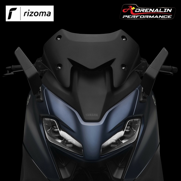 กระจกข้าง Rizoma รุ่น stealth สำหรับ Tmax 560 2022+ ทำหน้าที่เป็นเหมือนสปอยเลอร์ สร้างแรงกด downforce