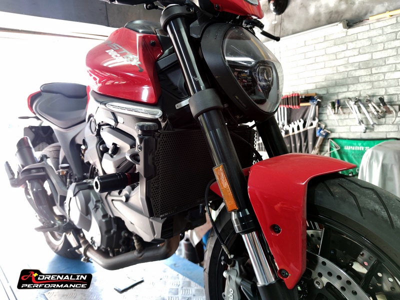 cnc racing กันล้มกลาง Monster 937