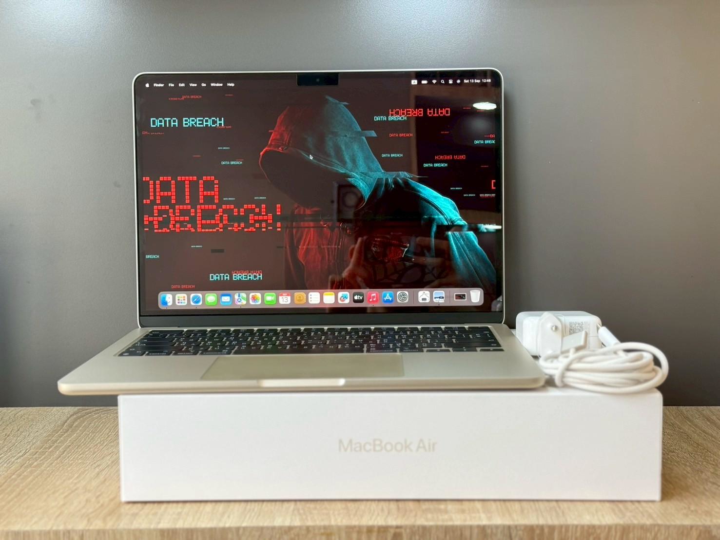 MacBook Air 13""(M2,2024) 16/256GB สี Starlight