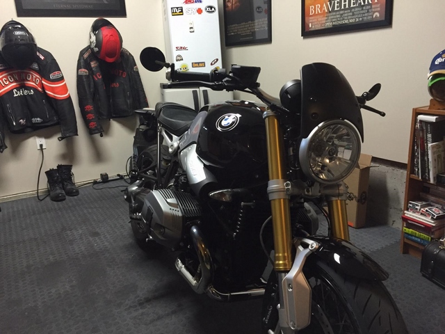 Rizoma - ชิวหน้าทรงสูง สำหรับ R9T 2014+ (Headlight Fairing)