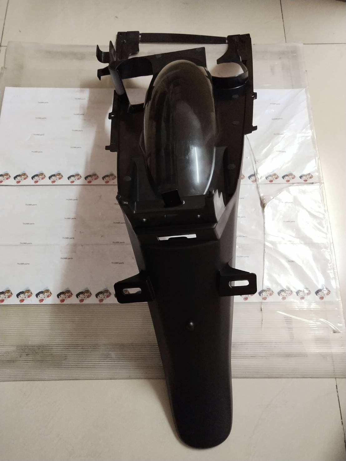บังโคลนหลัง NOUVO ตัวเก่า อะไหล่แท้ YAMAHA 5LW-F1611-01