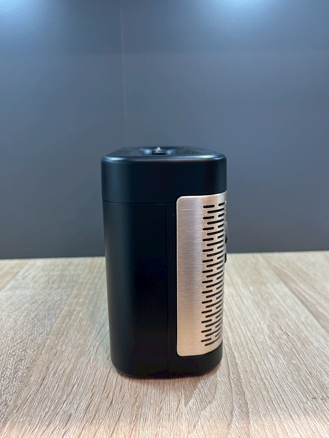 Fender Newport 2 Black/Gold