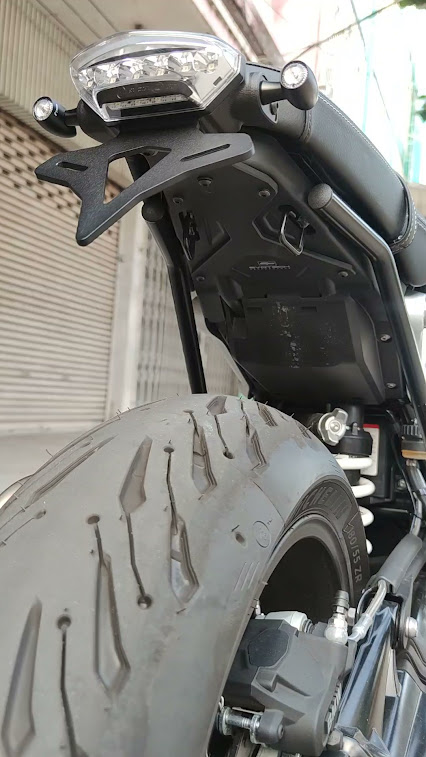 Evotech ท้ายสั้น พร้อมไฟท้าย สำหรับ R nine T 2013+