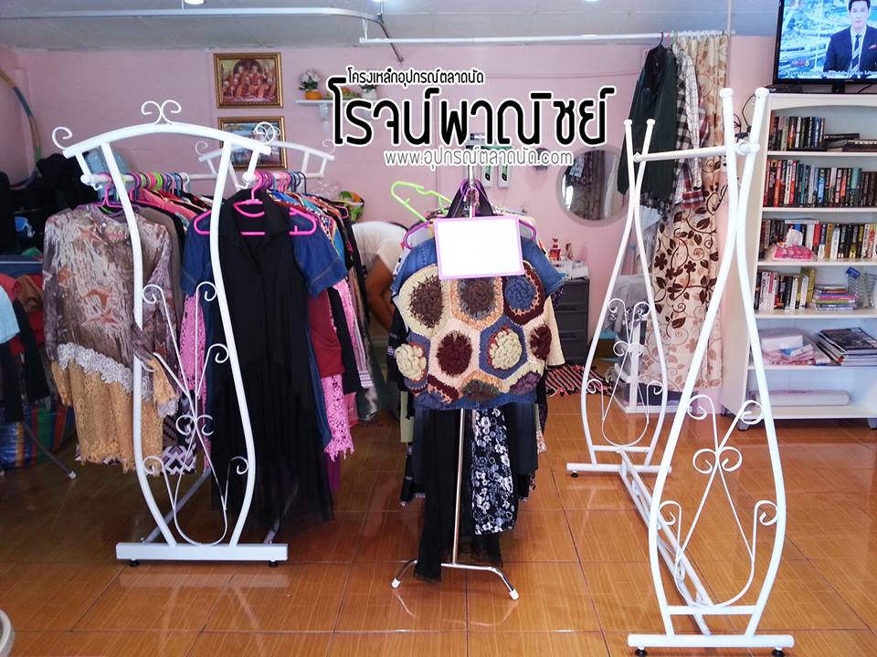 ราวแจกันคู่