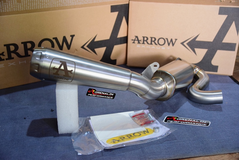 ท่อ Arrow รุ่น Pro race พร้อมหม้อพักกลาง เพิ่มกำลังอัด สำหรับ Scrambler 800 ทุกรุ่น (For Exhibition only)