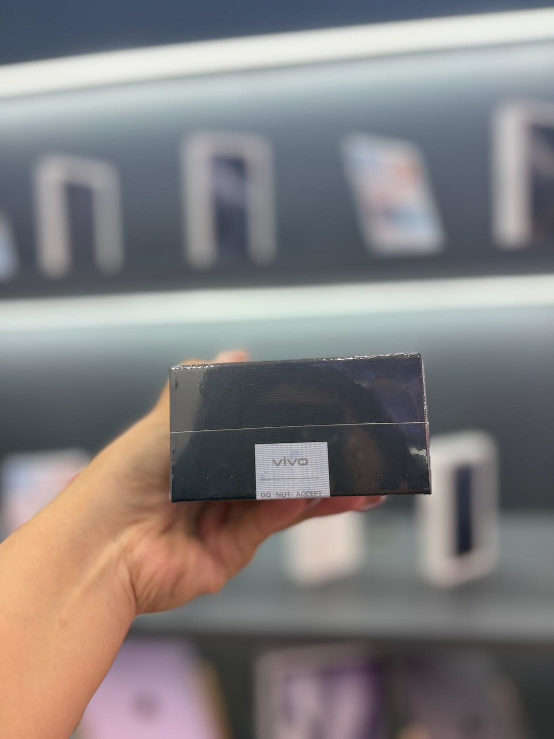 Vivo V60 5G (12+256) สี Berry Purple