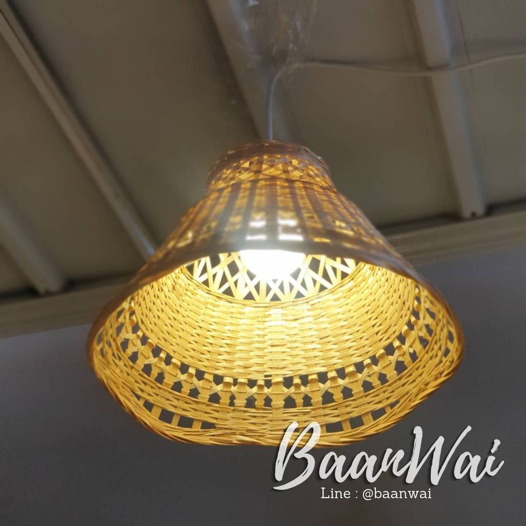 โคมไฟไม้ไผ่ ทรงสุ่ม ขอบเว้า ขนาดกว้าง 32 x สูง 24 cm.