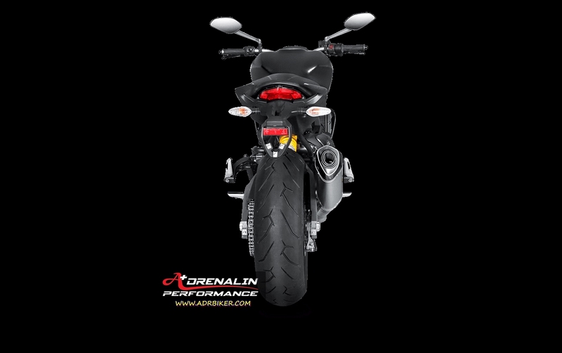 ท่อ Akrapovic สำหรับ Monster 821, 1200 (For Exhibition only)