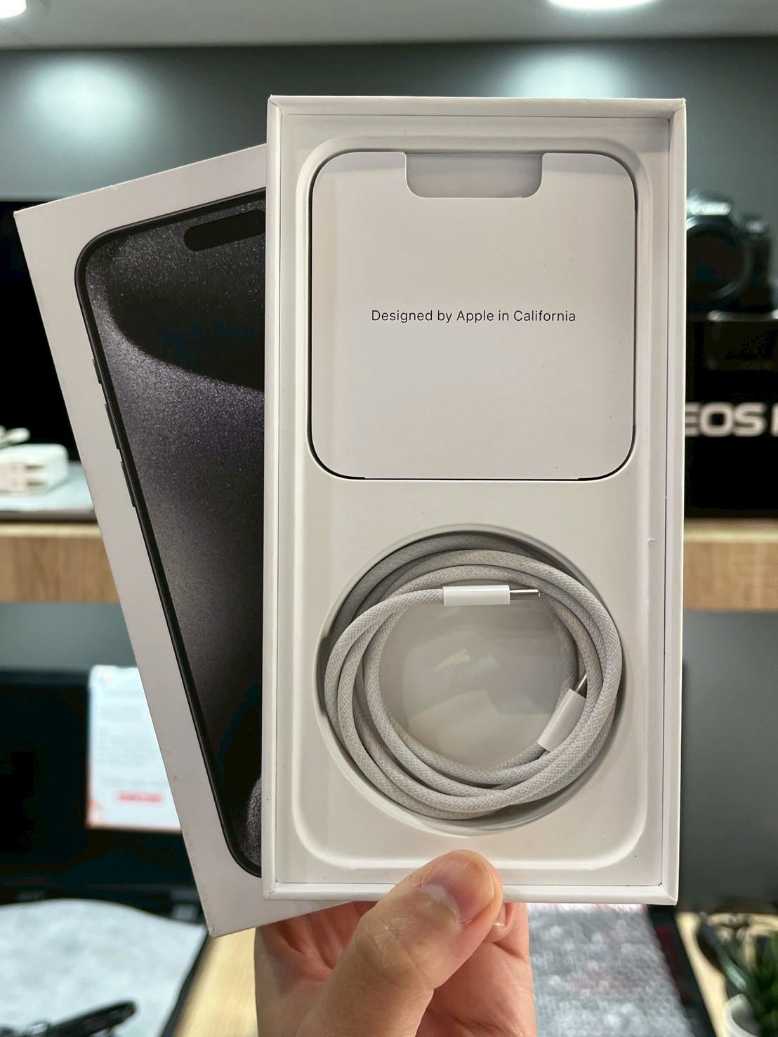 iPhone 15 Pro Max 256GB Black Titanium