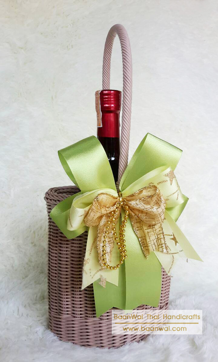 ตะกร้าใส่ขวดไวน์ หวายเทียม