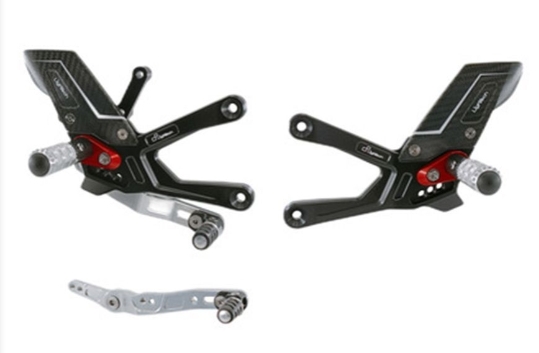 ชุดเกียร์ Lightech R Version (Version Adjustable Rearsets) สำหรับ R1 ปี 2015 ขึ้นไป