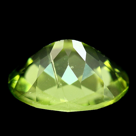 พลอยเพอริดอท (Peridot) 2.05 กะรัต