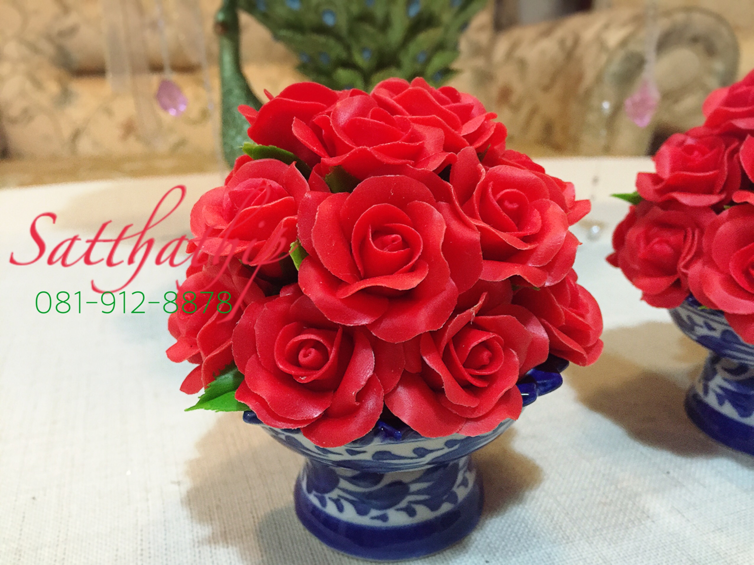 พานพุ่มดอกกุหลาบ - พานพุ่มดอกกุหลาบ (สีแดง) ประดิษฐ์จากดิน - Rose Flower - Phan bush