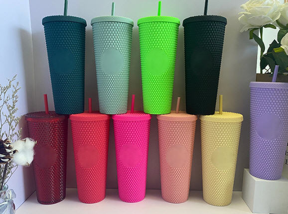 แก้วพลาสติกพร้อมหลอด,แก้วหนาม