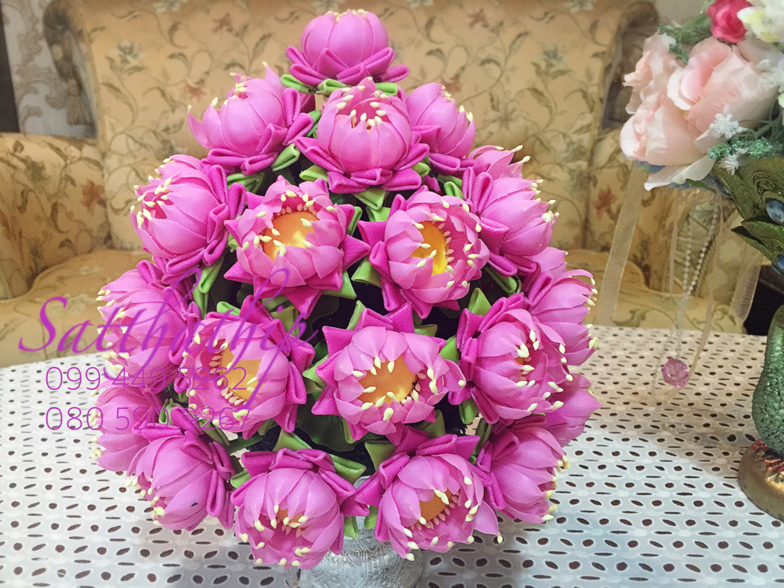 พานพุ่มดอกบัวประดิษฐ์ [9.5 นิ้ว 5,700 บาท/คู่]