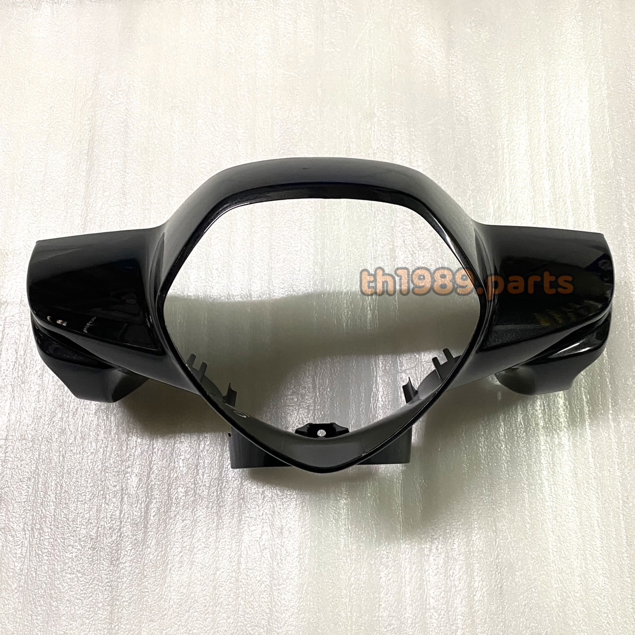 2BL-F6143-00-P1 ฝาครอบแฮนด์หน้าสีดำเงา GRAND FILANO 2015 อะไหล่แท้ YAMAHA