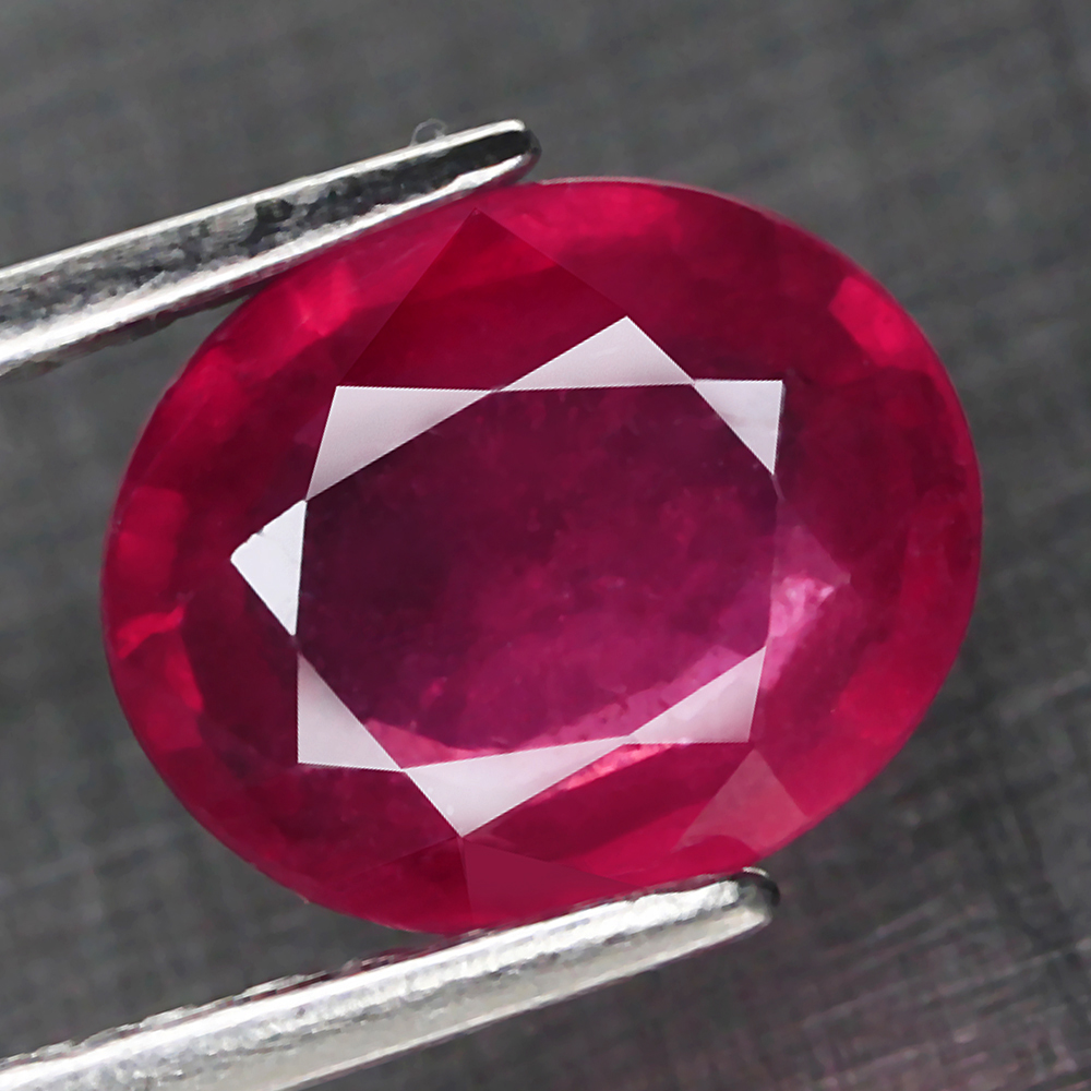 พลอยทับทิม (Ruby) 2.35 กะรัตลดราคา