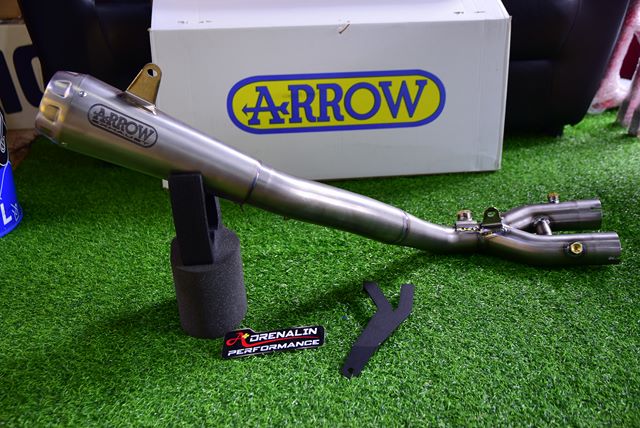 ท่อ Arrow Pro race + Y pipe สำหรับ R1 ปี 2015 ขึ้นไป (For Exhibition only)