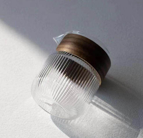 แก้วน้ำ,แก้วใส