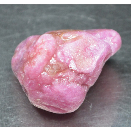 พลอยก้อนทับทิม (Ruby) 39 กะรัต