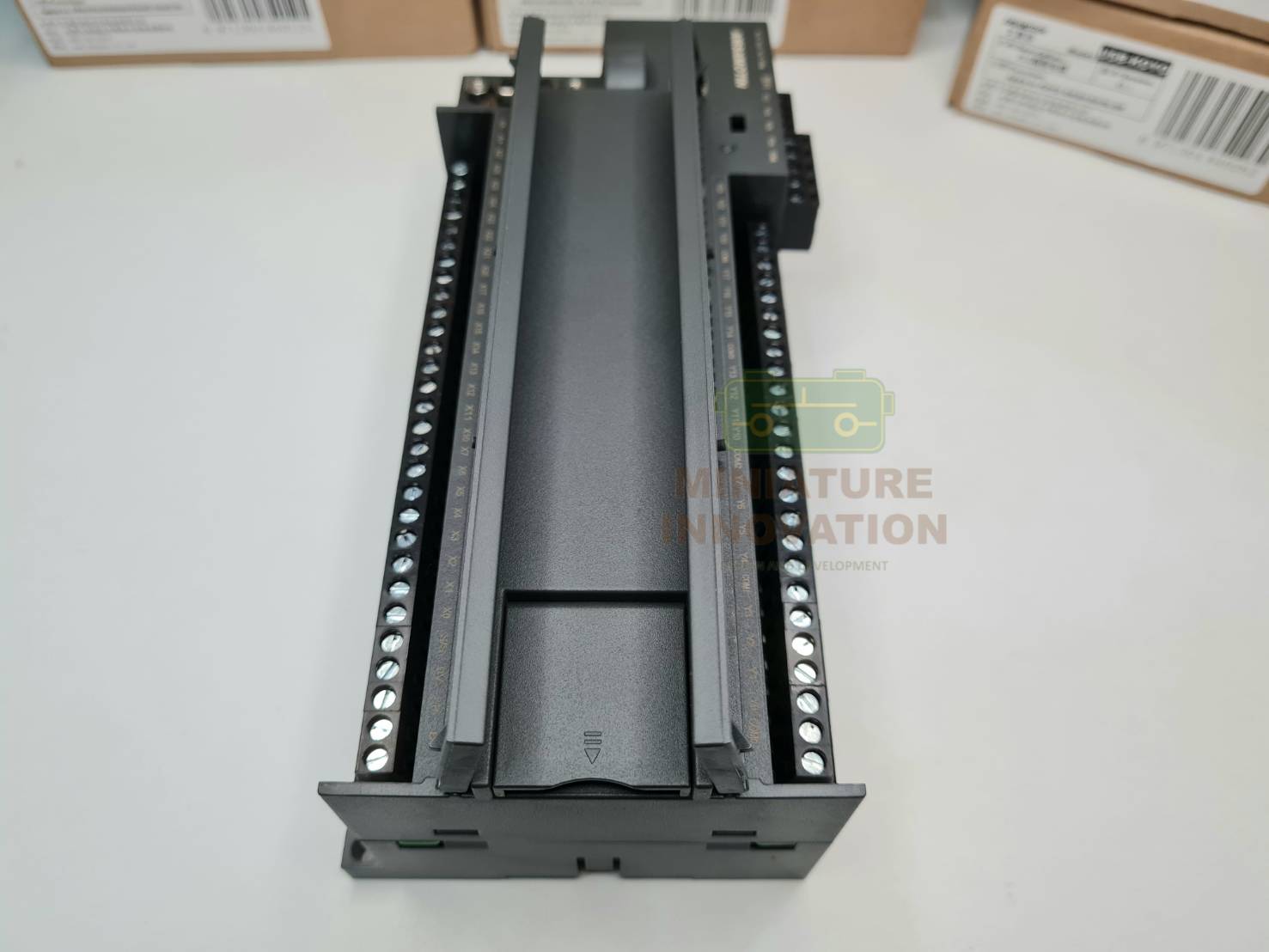 AMX FX3U-48MR for Mitsubish MELSEC Series FX3U PLC Amsamotion RS485 RS232 Relay Transistor 2AI/1AO 24DI/24DO MODBUS Analog Controller USB-SC09-FX Programming Cable