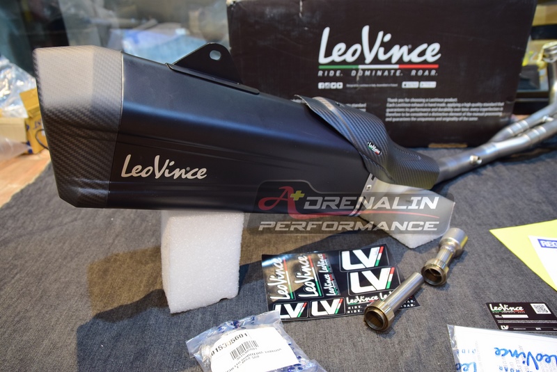 ท่อ leovince full system สำหรับ Tmax 560 2020+ รุ่น LV12 ปลายดำ (For Exhibition only)