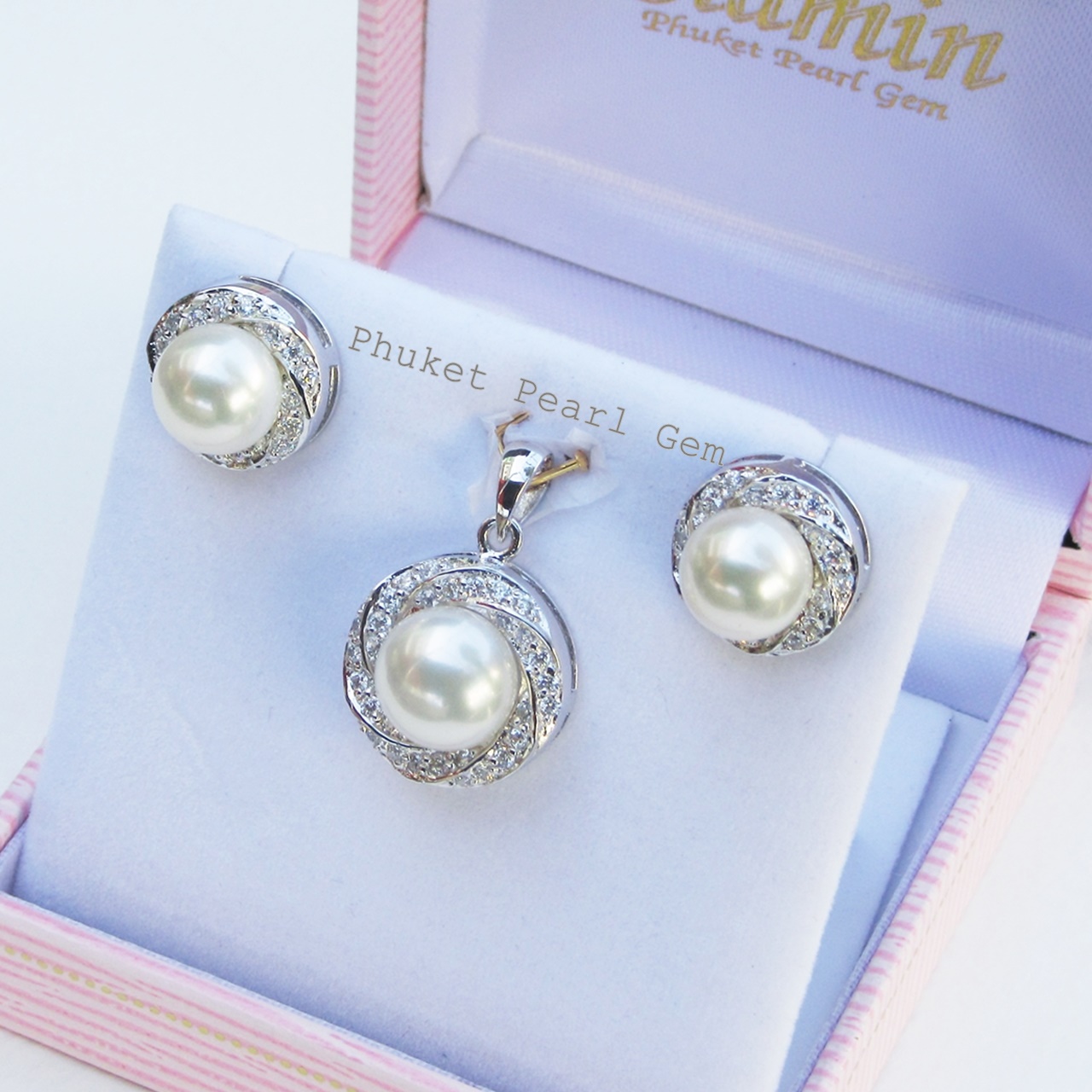 Phuket Pearl Gem Earring ต่างหูไข่มุกแท้ สวยหรู มีระดับ