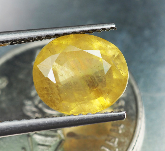 บุษราคัมอัฟริกาสีเหลือง (Sapphire) 3.95 กะรัต