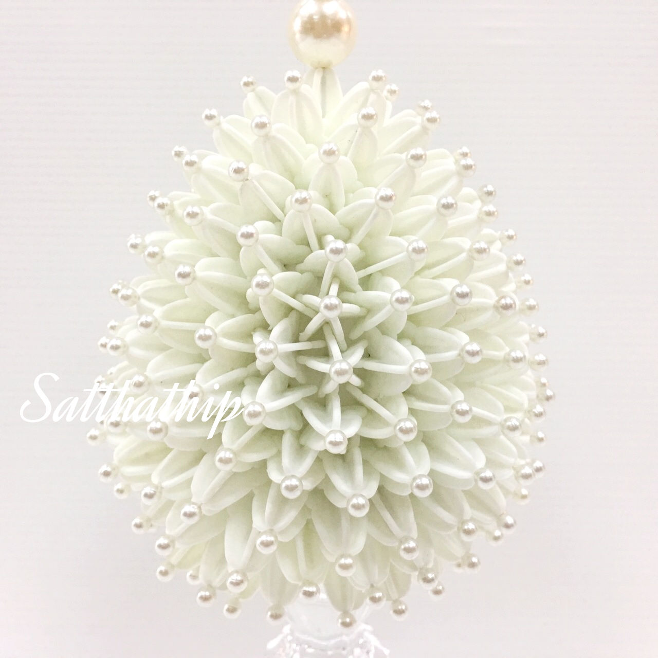 พานพุ่มดอกรักประดิษฐ์ [4"]