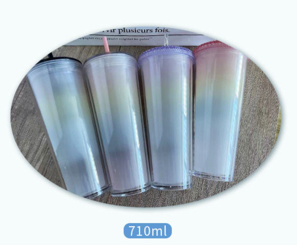 แก้วเปลี่ยนสี,แก้วพลาสติก,แก้วพร้อมหลอด