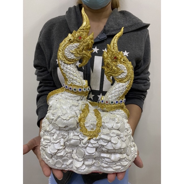 พญานาค4ตระกูล พญานาคเกี้ยว กว้าง8.5นิ้ว สูง13นิ้ว องค์ขาวปิดทอง