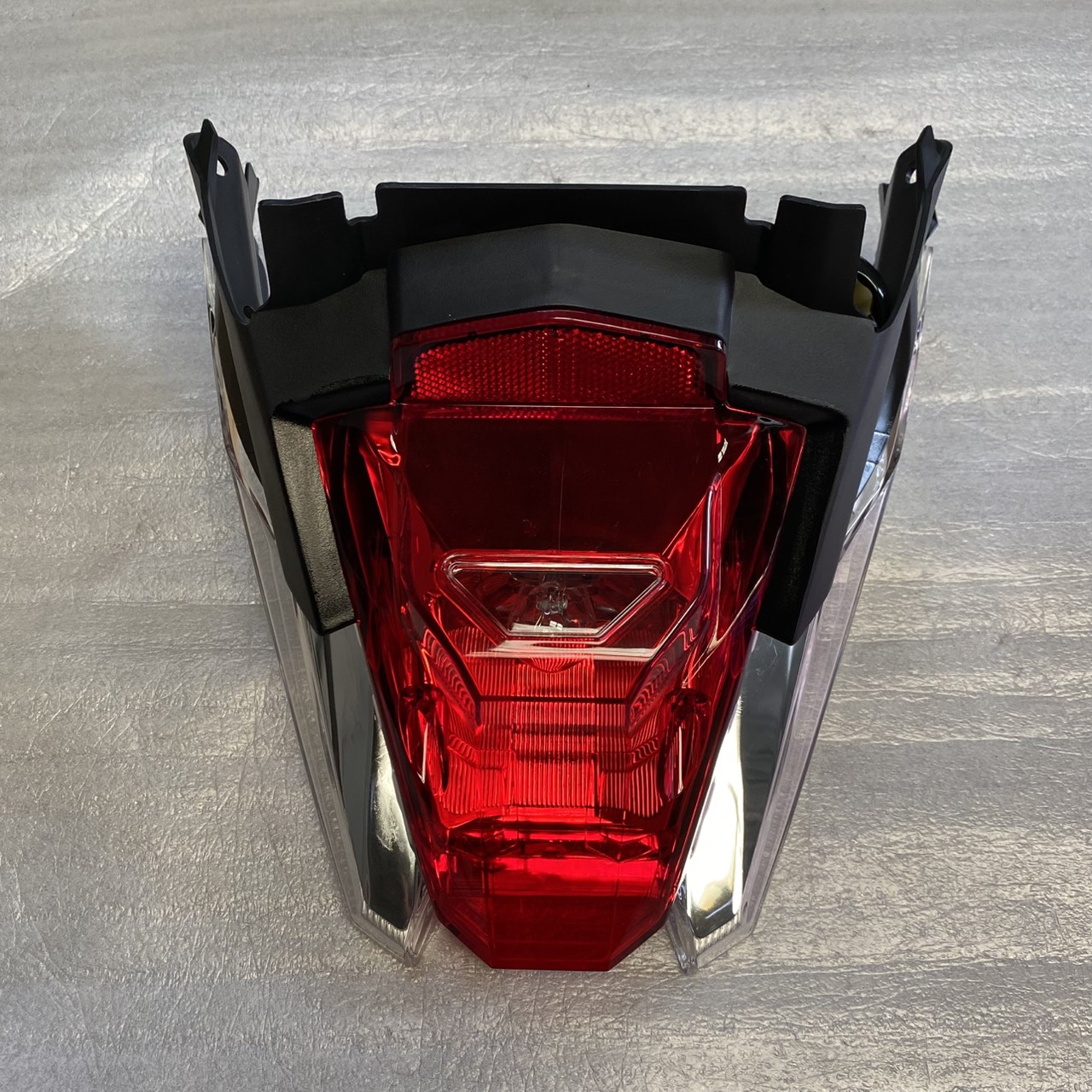 33700-KVB-T01 ชุดไฟท้าย CLICK110I ปี2008 อะไหล่แท้ HONDA