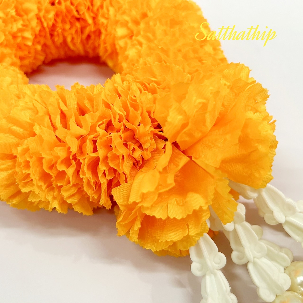 พวงมาลัยผ้า - พวงมาลัยดอกดาวเรืองผ้า - พวงมาลัยดอกดาวเรือง ประดิษฐ์ - พวงมาลัยถวายศาลพระภูมิ