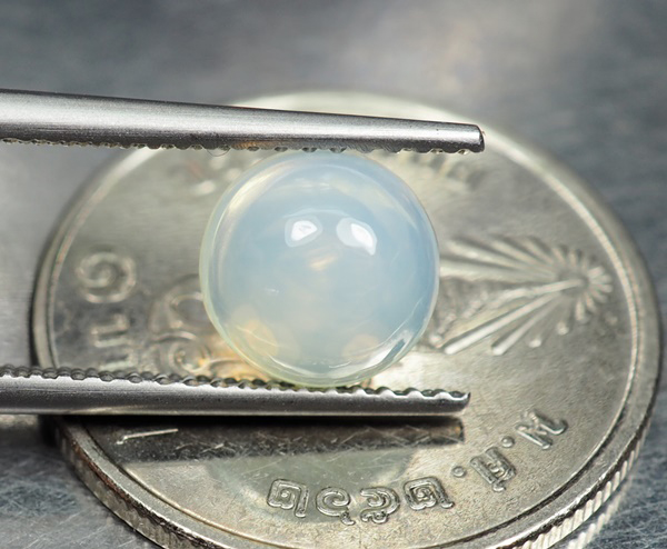 โอปอลสีขาว (Opal ) 1.25 กะรัต