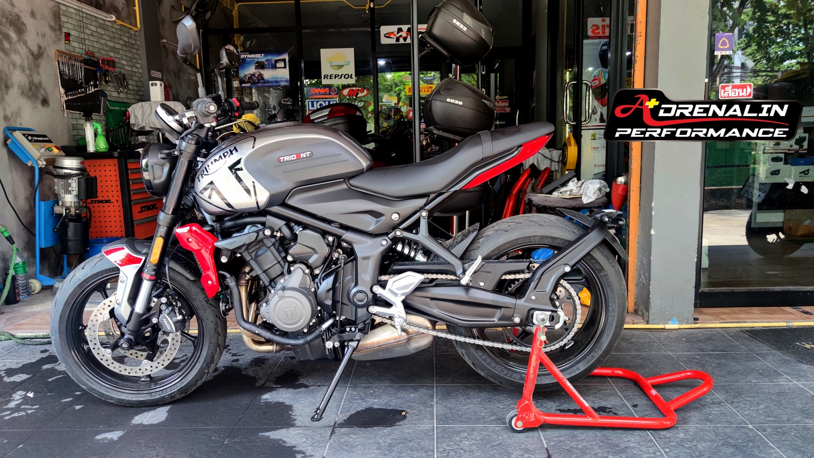 Evotech - การ์ดหม้อน้ำ สำหรับ Triumph Trident 2021+