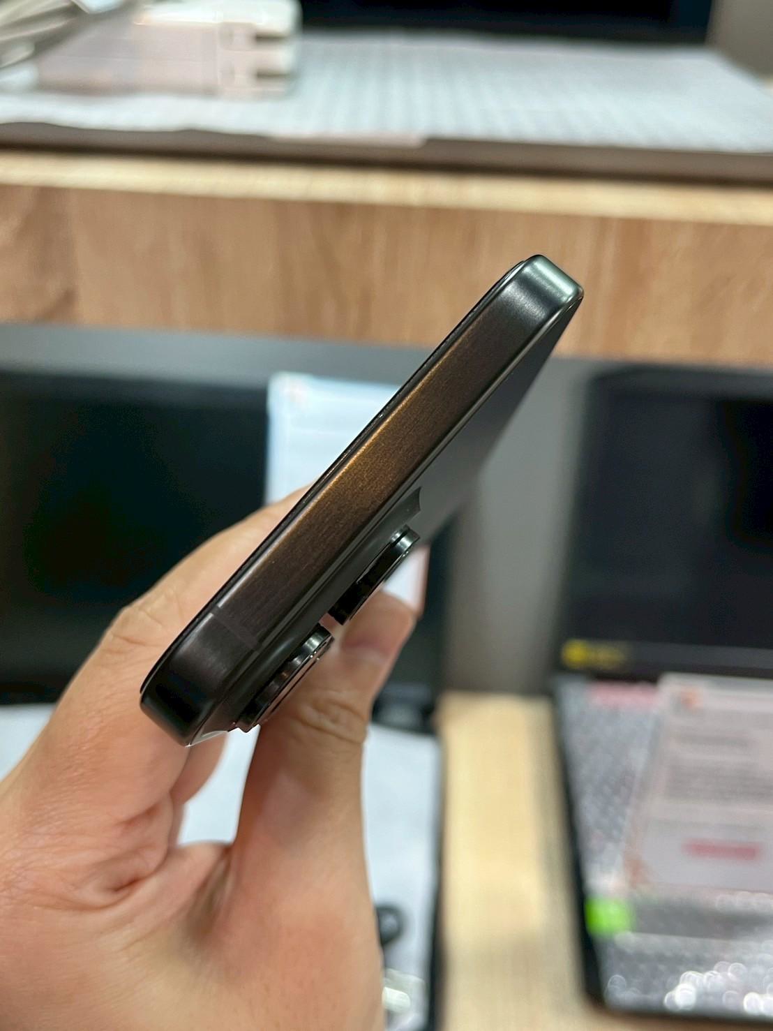 iPhone 15 Pro Max 256GB Black Titanium