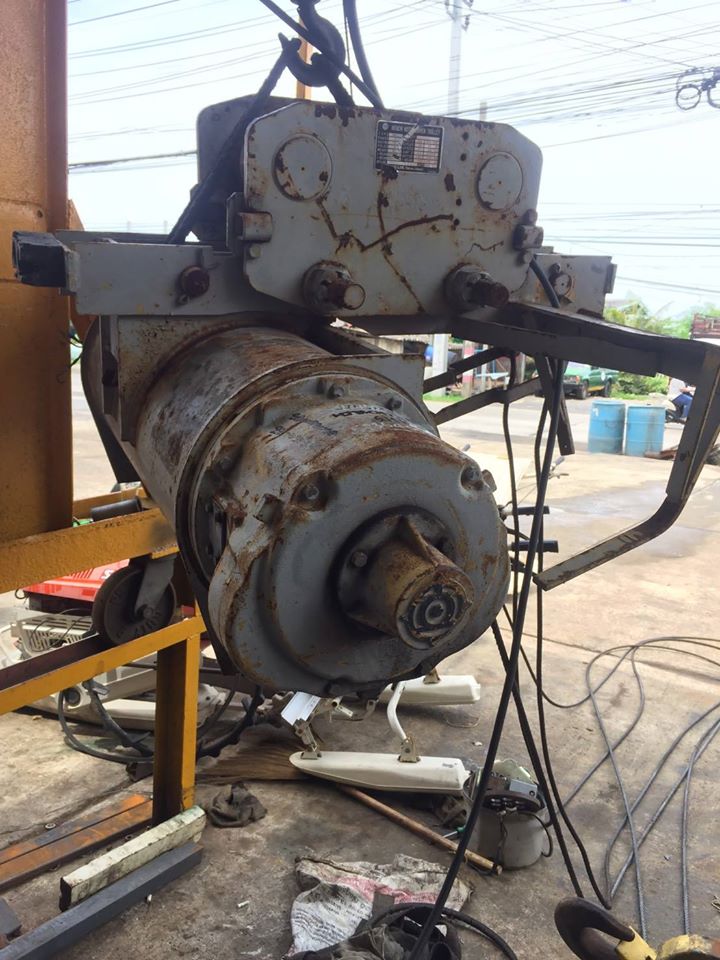 รอกสลิงไฟฟ้า HITACHI 2.8 ตัน. ยกสูง 6 เมตร เก่าญี่ปุ่นแท้ ใช้กับคานเดี่ยว ไม่เคยใช้งานในไทย