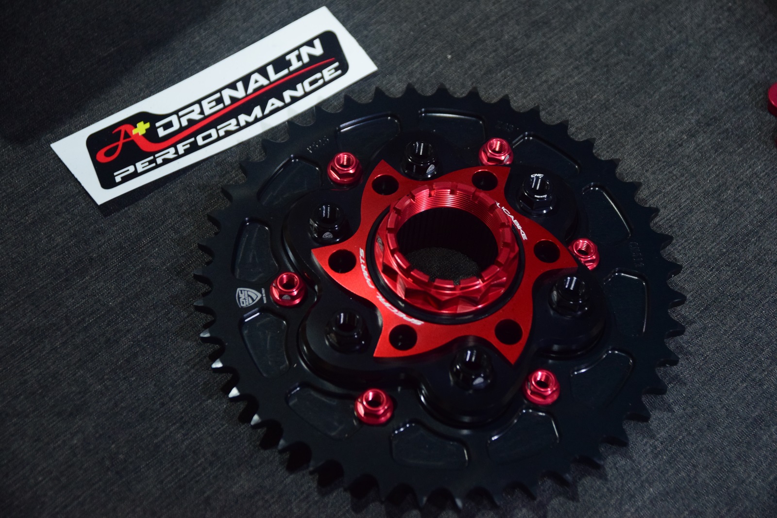 ฮับสเตอหลัง Ducabike Rear Sprocket Hub สำหรับ panigale 1199