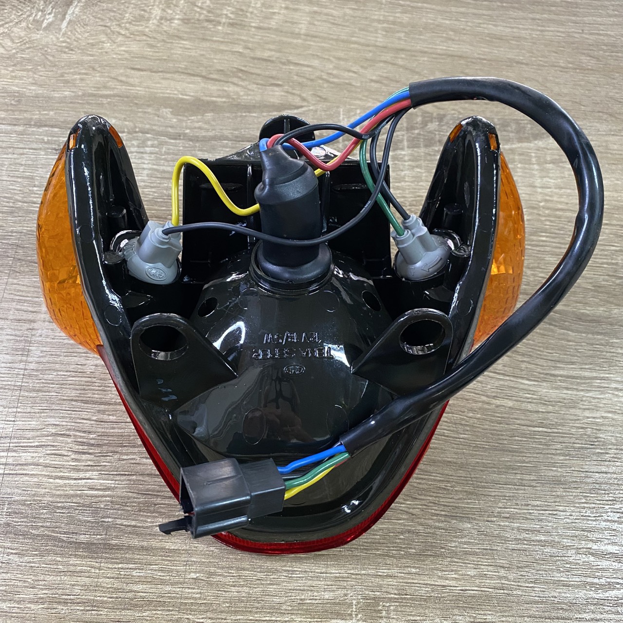 HMA 40631-044-00 ไฟท้ายชุด ตาเพชร TENA-RS SUPER อะไหล่เทียบHONDA