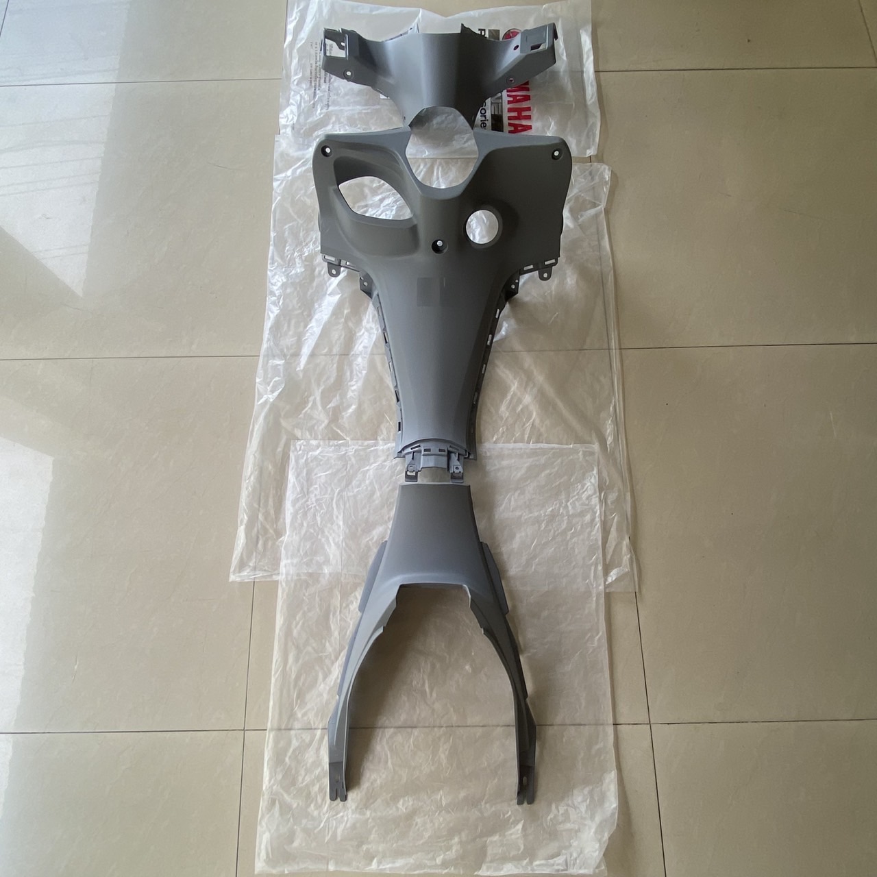 ชุดพลาสติกสีเทา FINN B6F อะไหล่แท้ YAMAHA (สีเทา-GRAY)