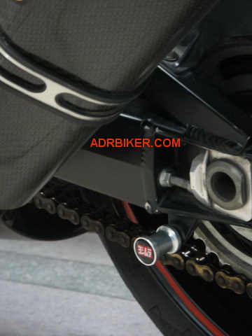 ตุ้มยกรถ สำหรับขึ้นสแตนด์เซอร์วิส Yoshimura สำหรับ Kawazaki GTR1400