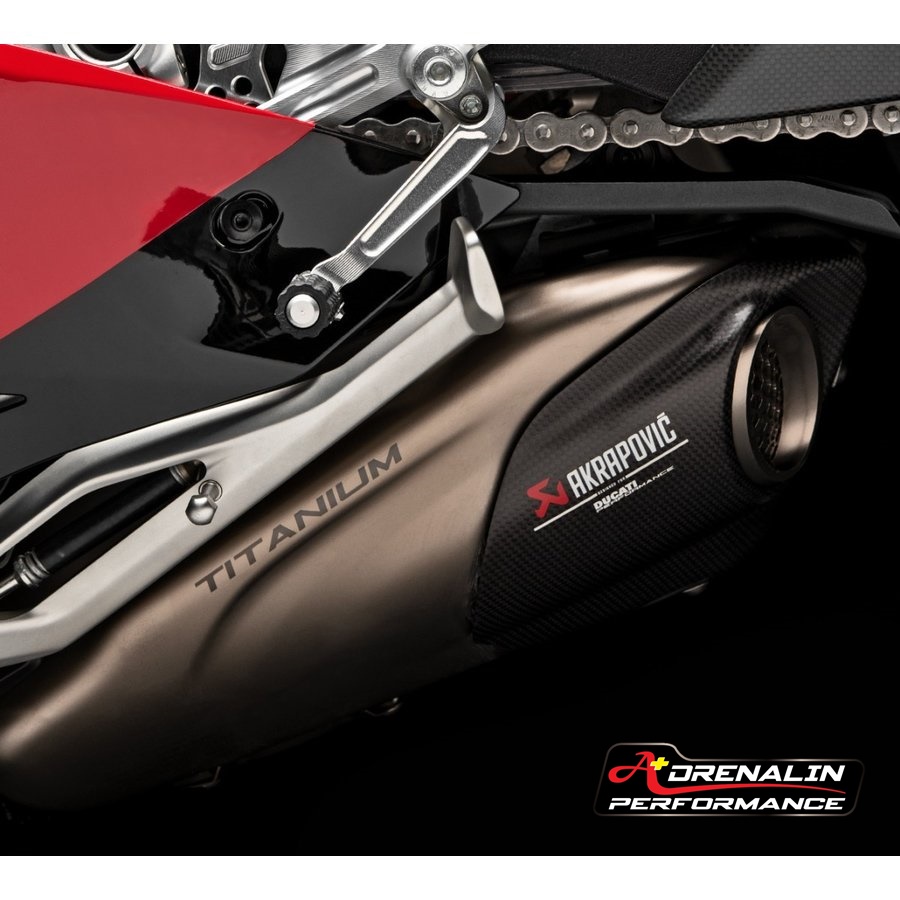 ท่อ Akrapovic สลิปออน สำหรับ Street fighter V4 ตัว Ducati Performance (For Exhibition only)