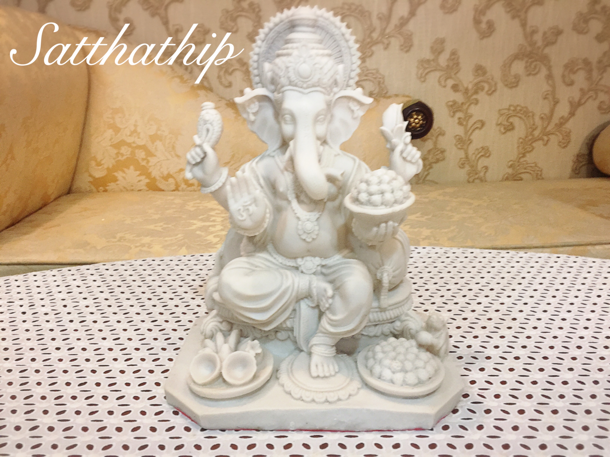 พระพิฆเนศ ปางประทานพร (เรซิ่น) - Ganesha: Lord of Success