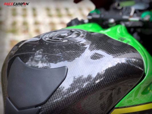 Carbon2Race คาร์บอนครอบถังชิ้นเต็ม (full tank cover) สำหรับ ZX10R 16+