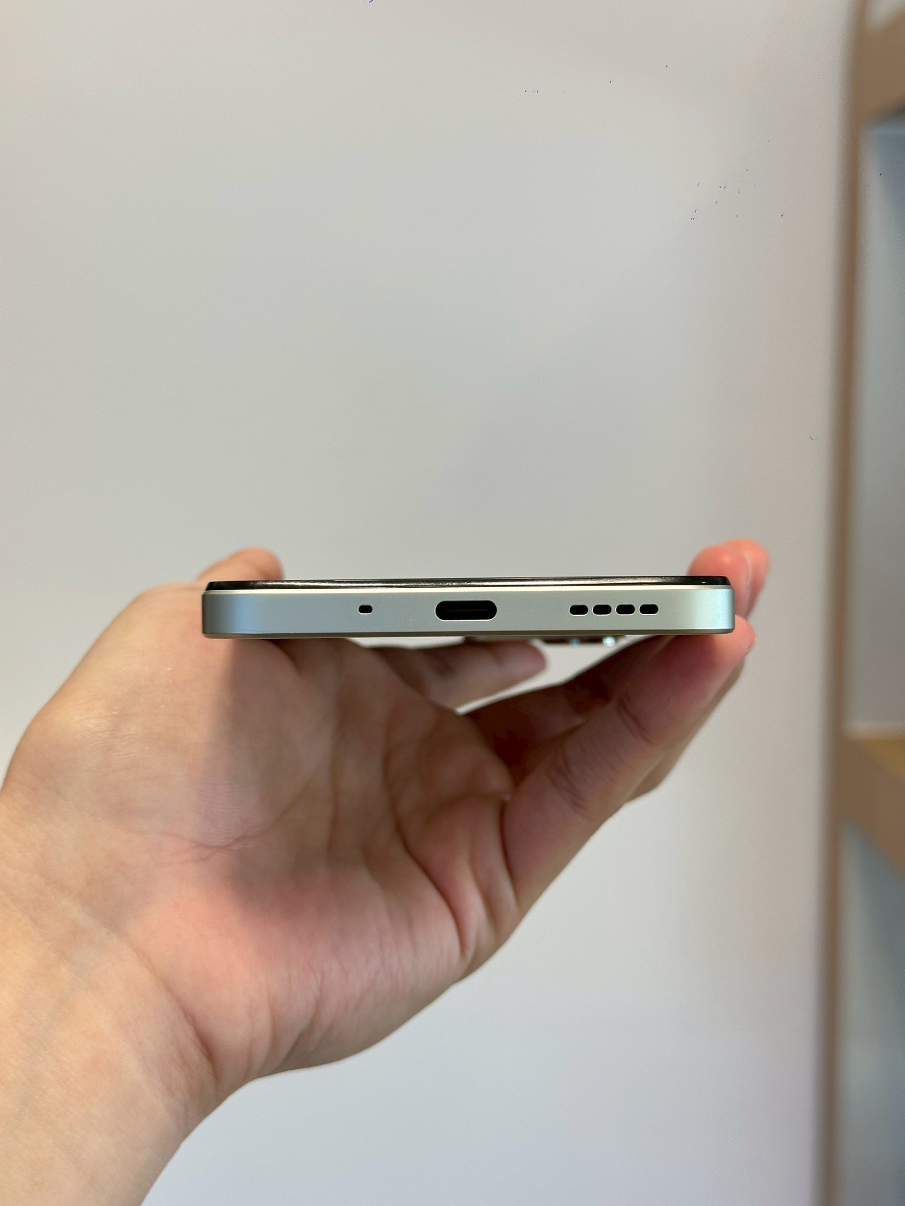 Realme C75 4GTH(8+256) สี Lightning Gold